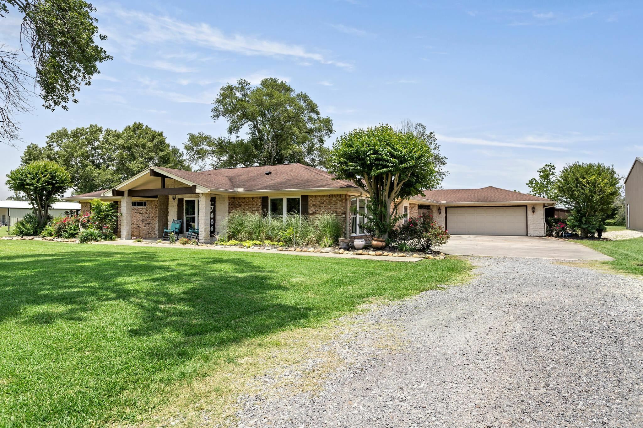 Property Photo: 7606 Tulane TX 77630