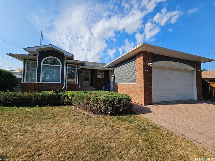 120 5th Avenue W  Unity SK S0K 4L0 photo