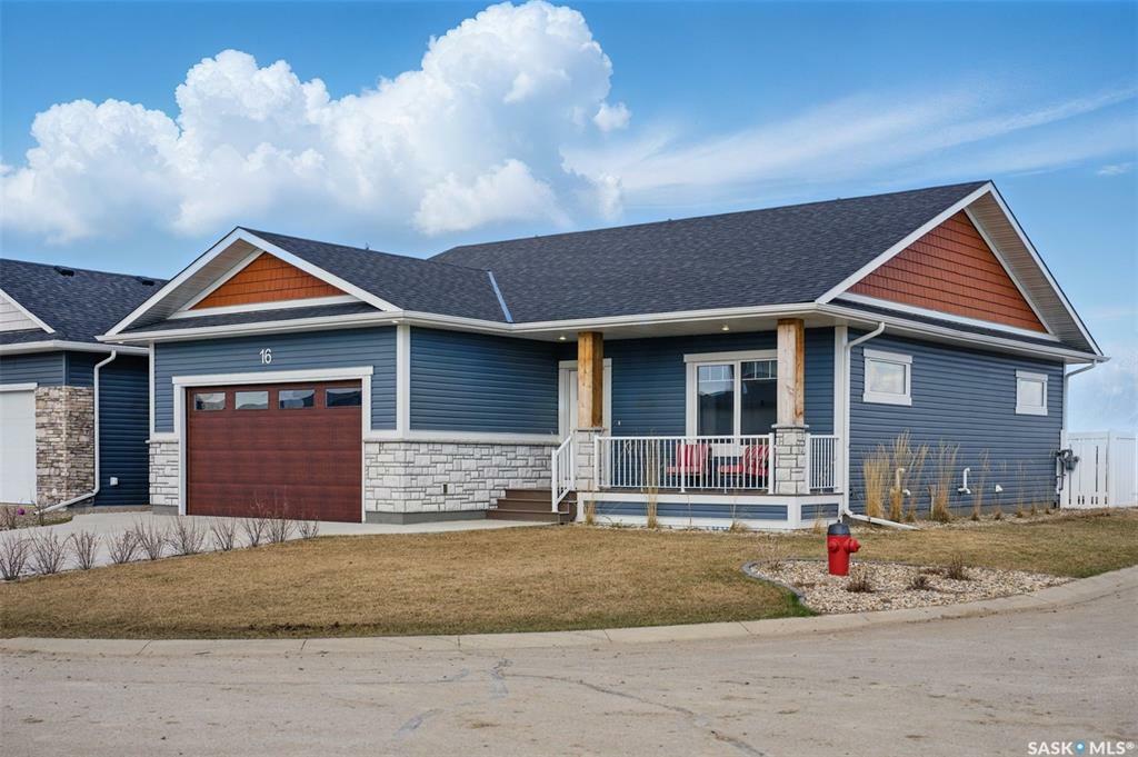 Property Photo: 16 Walker Way SK S0K 0Y0