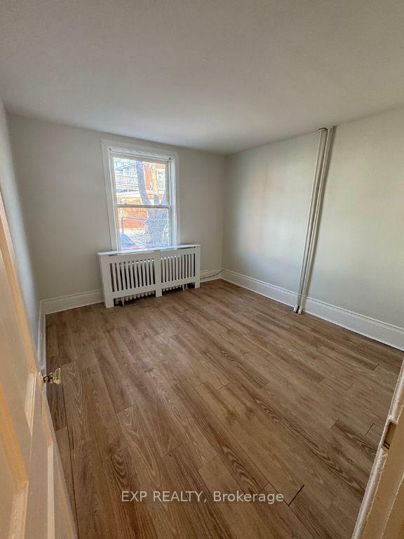 Photo de la propriété: 10 Willow Street N 1 ON L7J 1Z7