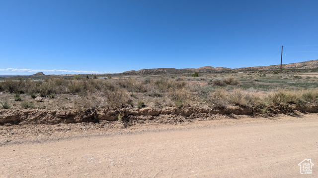 Property Photo: 1804 E Goose Ranch Rd UT 84078