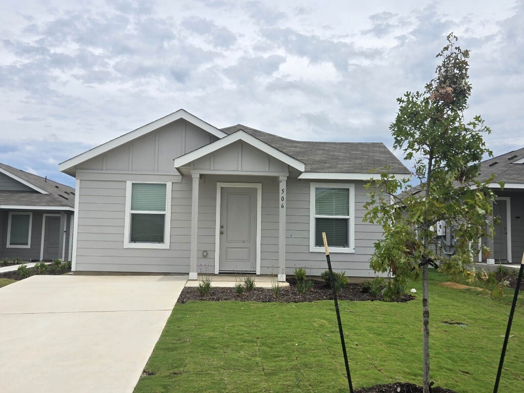 Property Photo: 506 Bonzo Court TX 76537