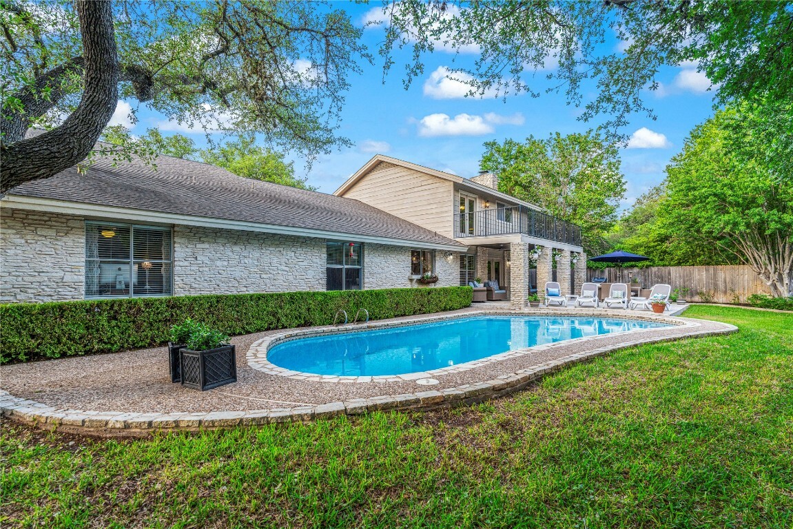 10601 Spicewood Parkway  Austin TX 78750 photo