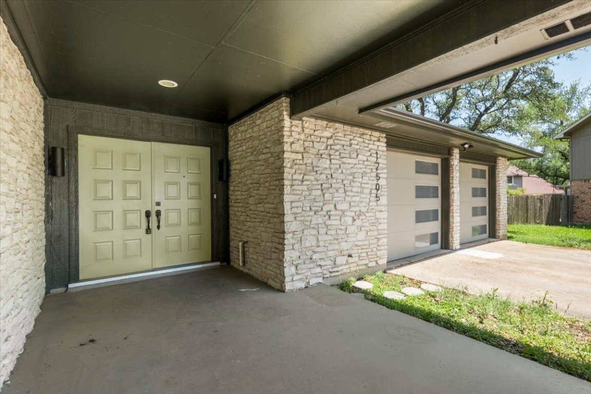 Property Photo: 12505 Mossy Bark Trail TX 78750