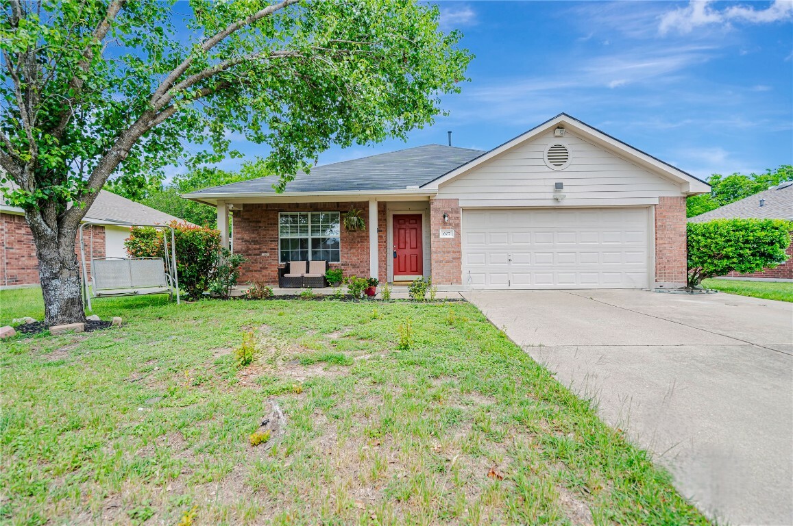 Property Photo: 607 Columbine Avenue TX 78613