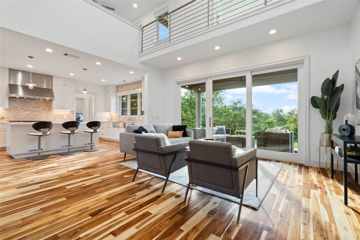 Property Photo: 2902 Cedarview Drive TX 78704