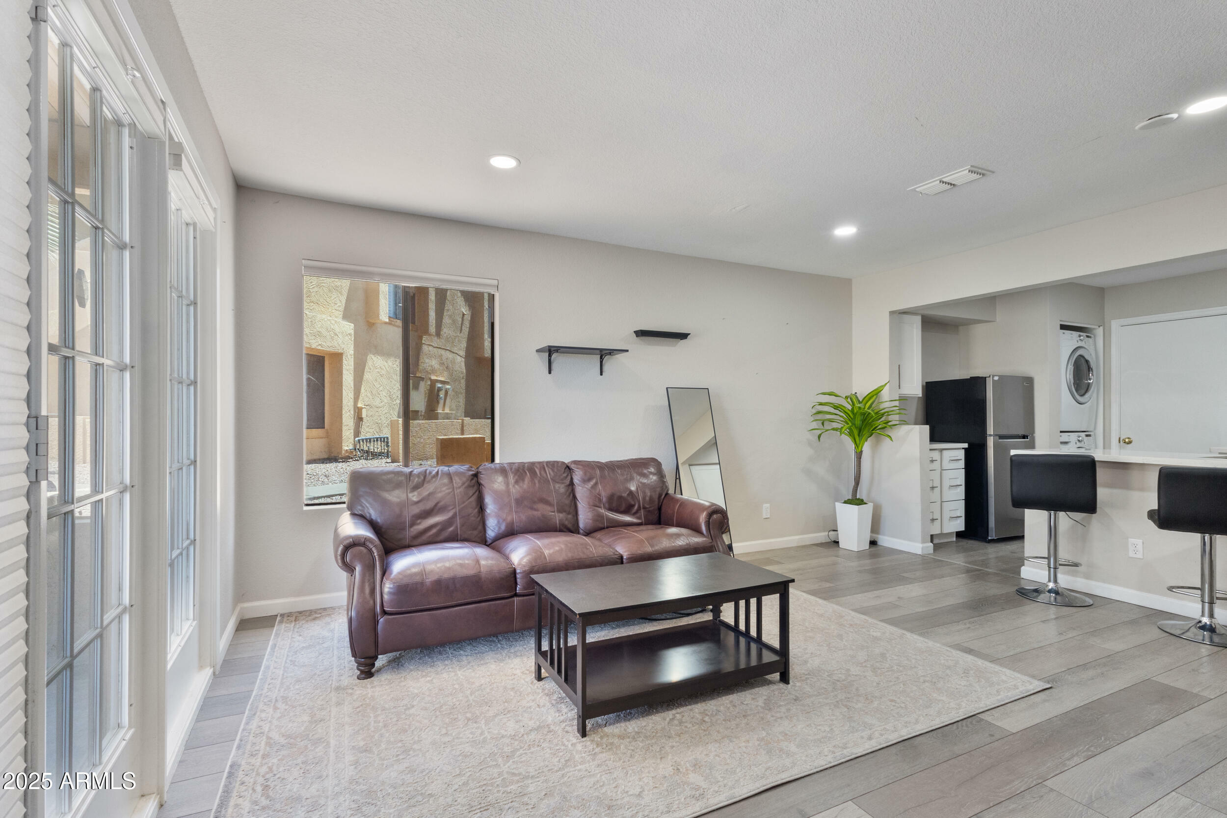 4901 S Calle Los Cerros Drive 119  Tempe AZ 85282 photo