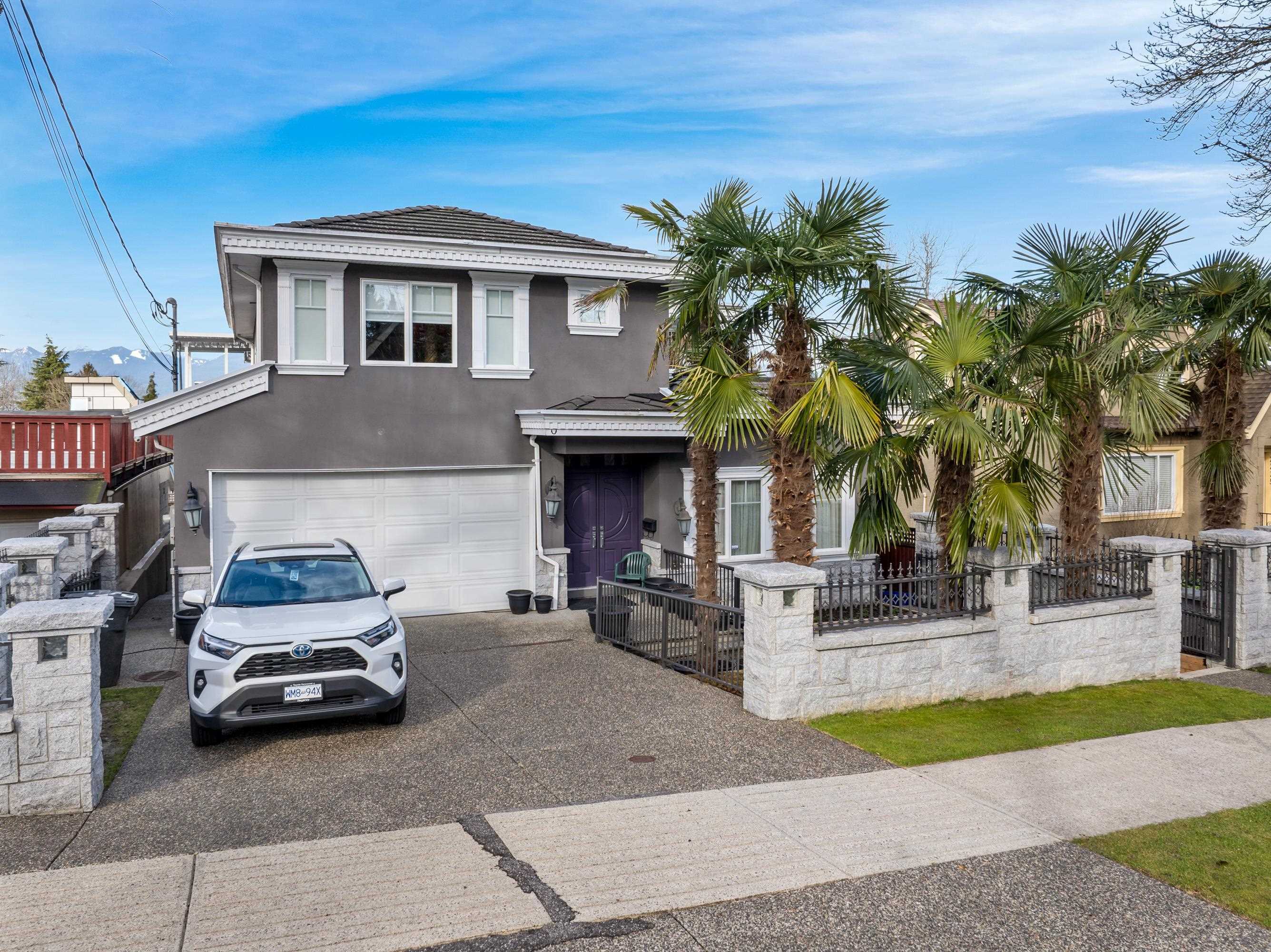Property Photo: 2231 E 24th Avenue BC V5N 2V3