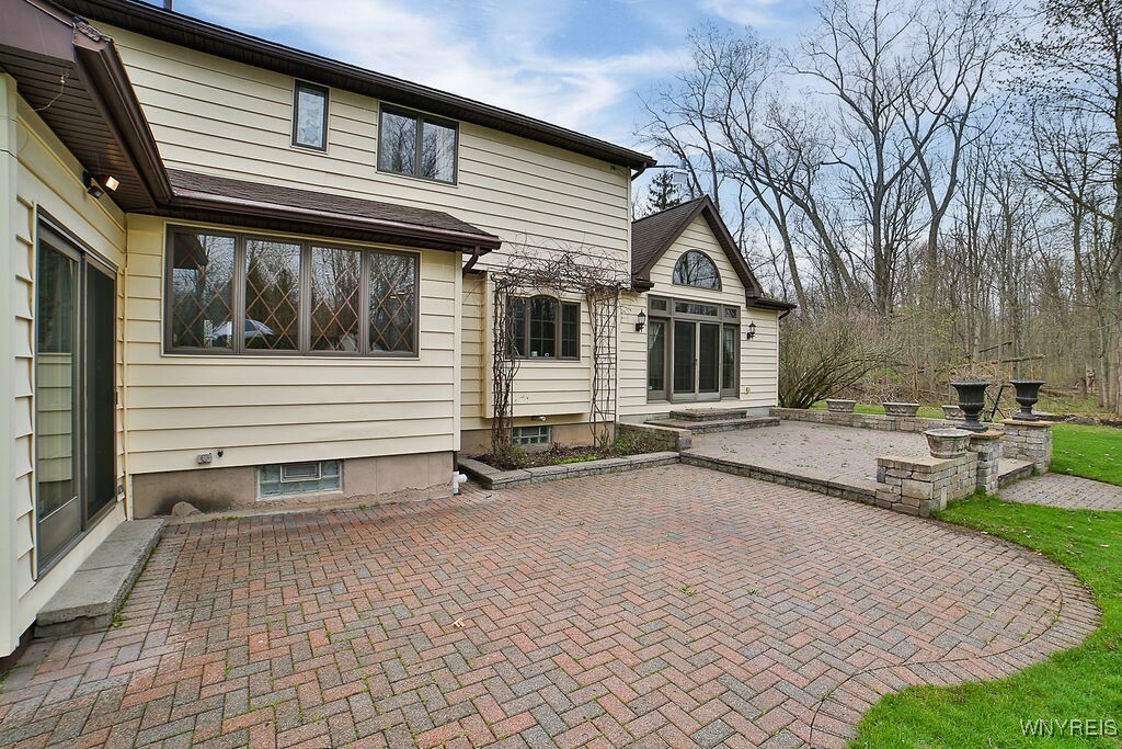 Property Photo: 1444 Fairfield Drive NY 14120