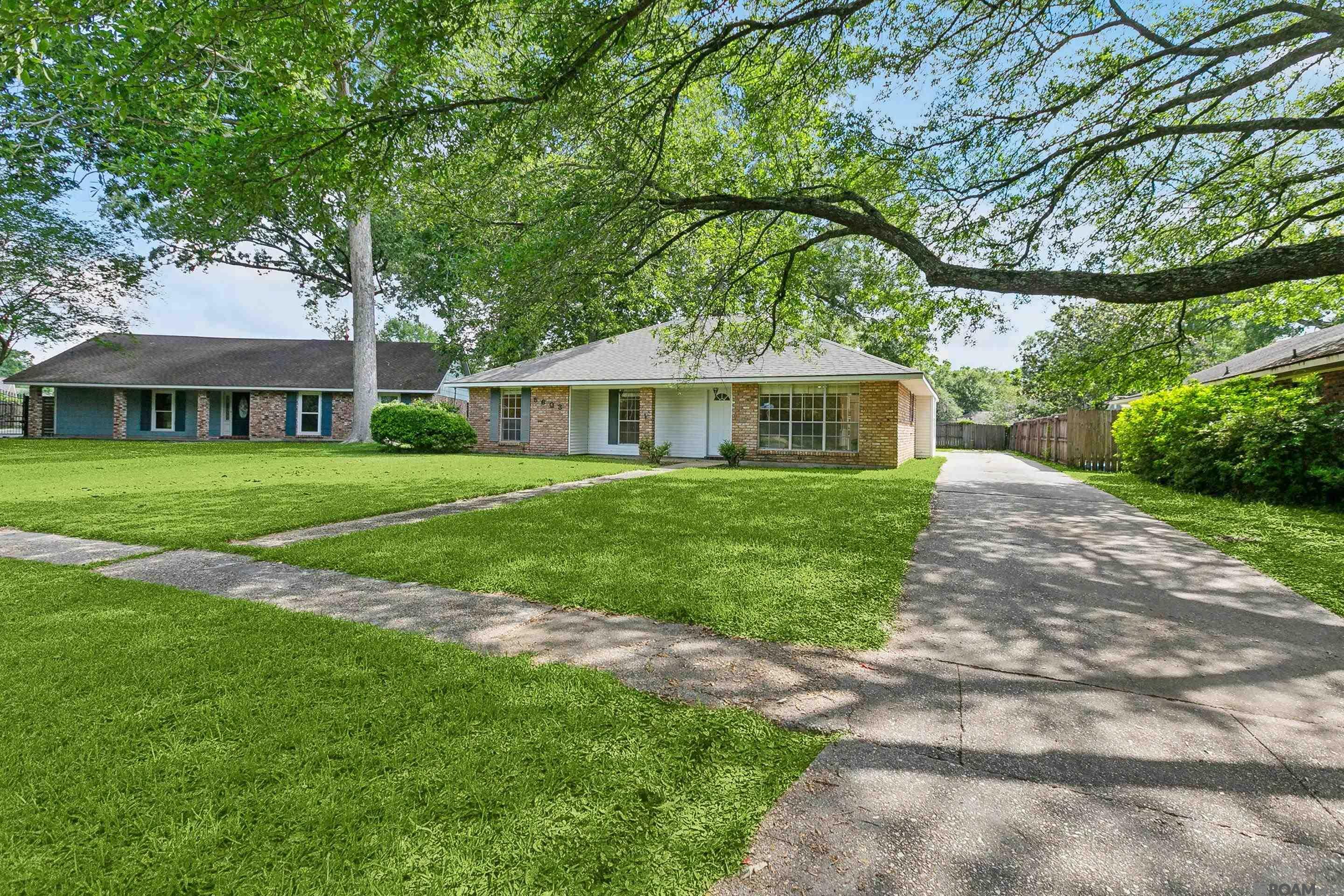 Property Photo: 5603 Decatur Dr LA 70817