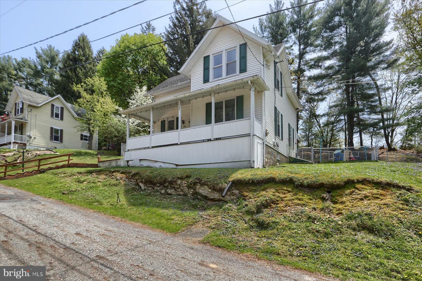 Property Photo: 700 South Street PA 17048