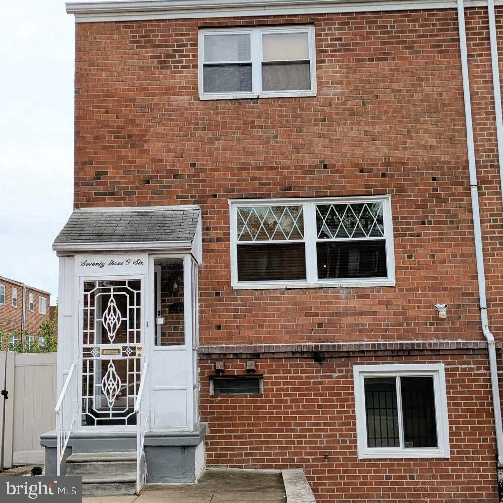 Property Photo: 7306 Bunting Place PA 19153