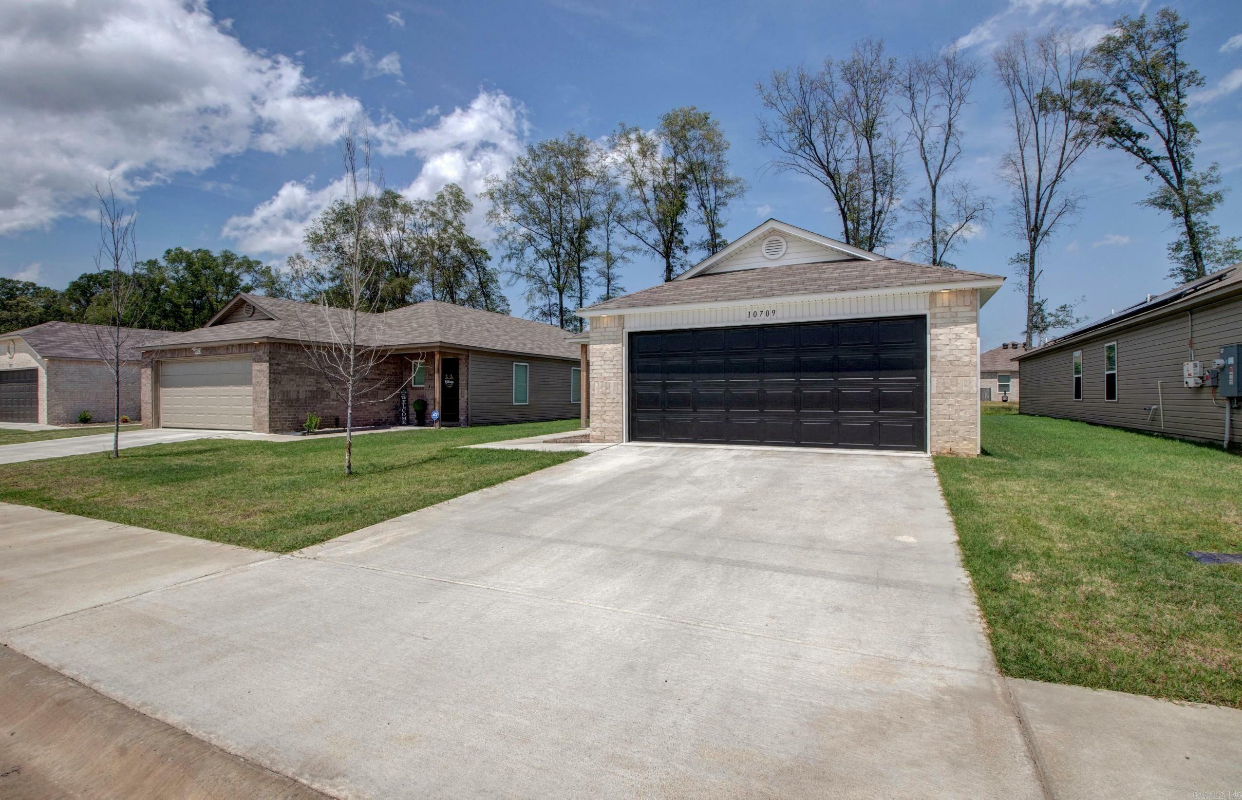 Property Photo: 10709 Lori Kaye Drive AR 72113