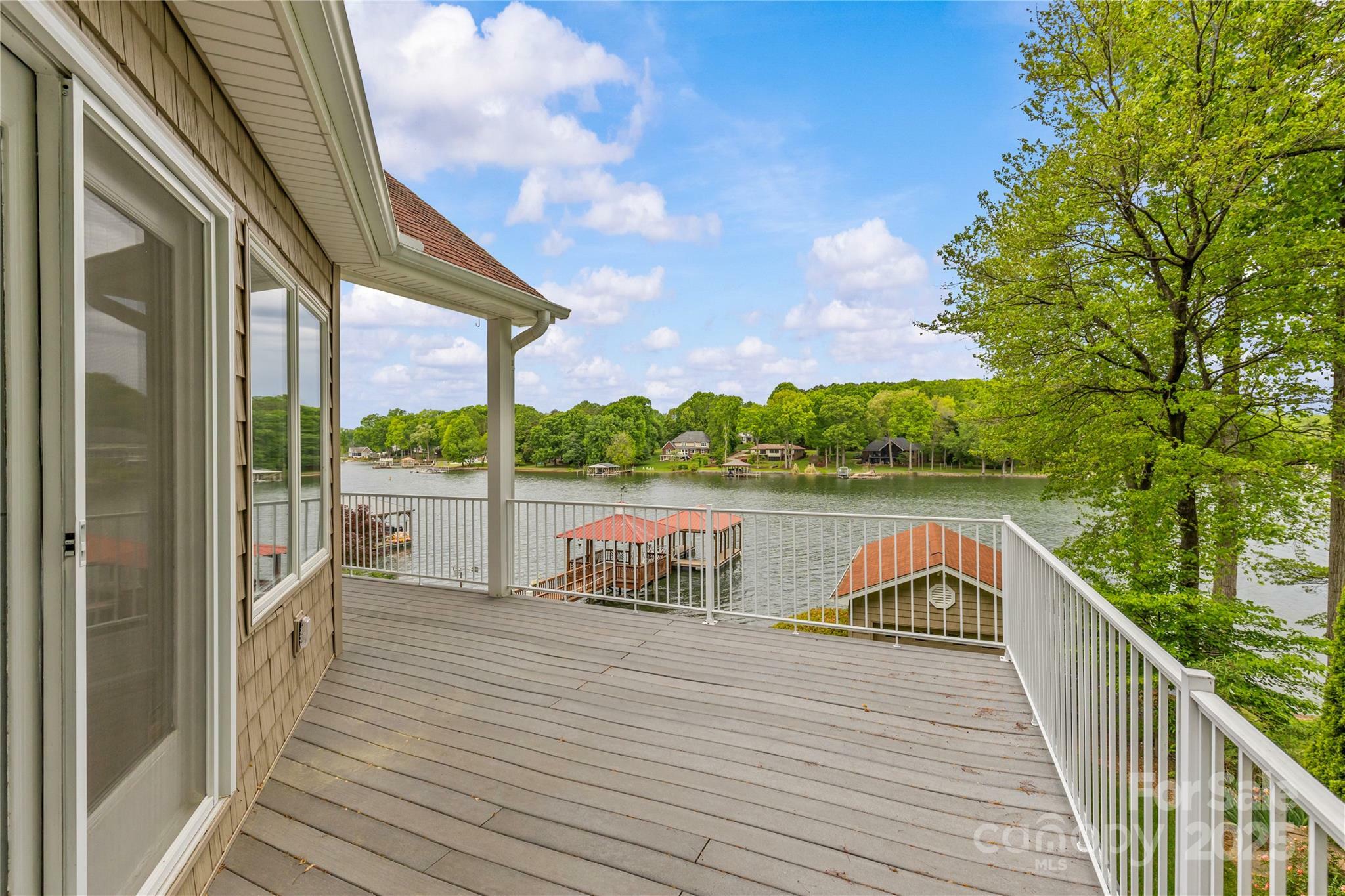 Property Photo: 376 Oak Tree Road 37 NC 28117