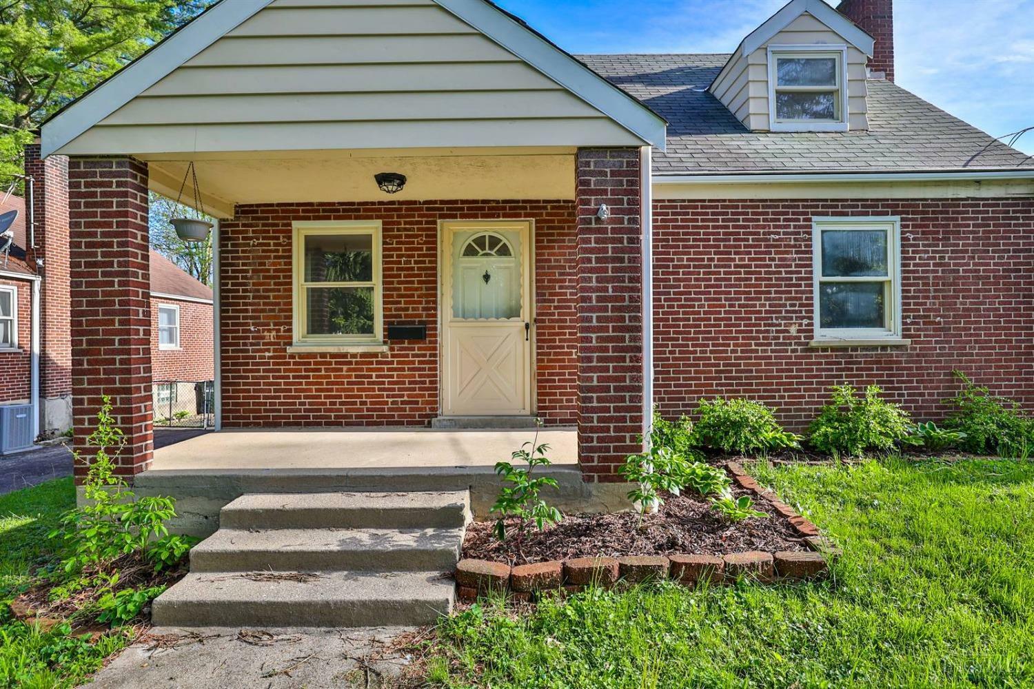 Property Photo: 2352 Clover Crest Drive OH 45239