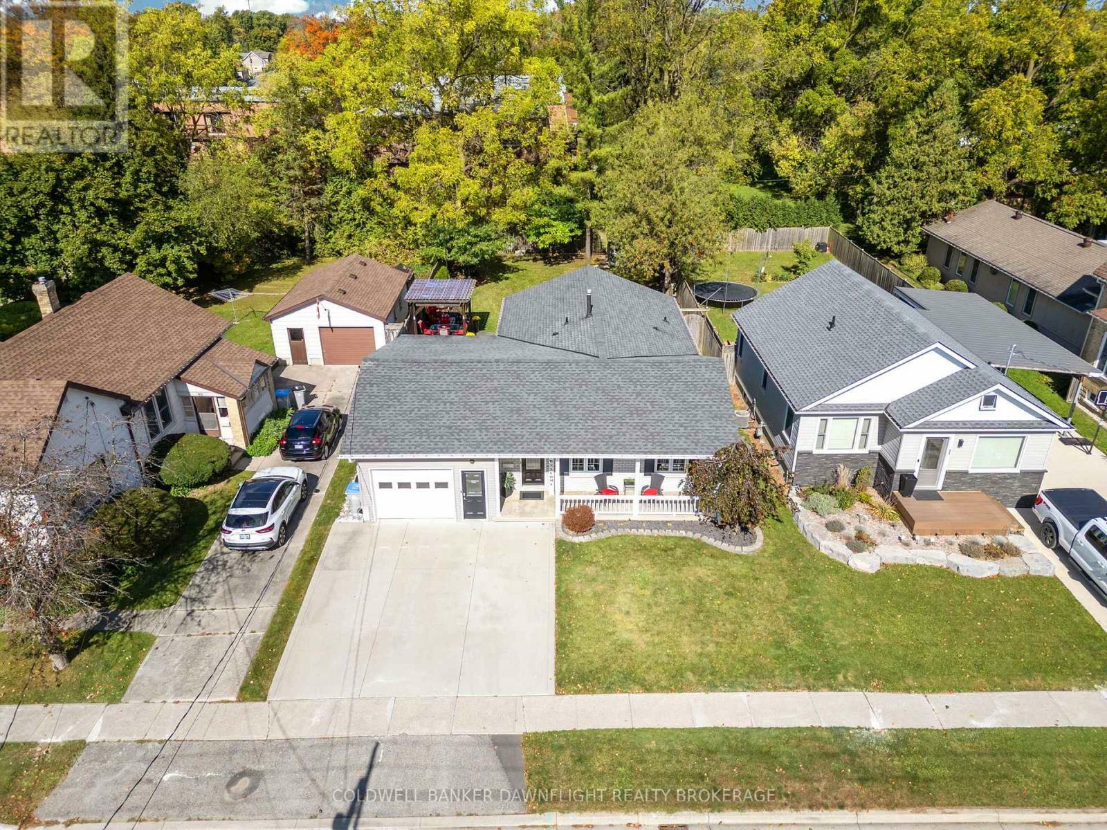 Property Photo: 76 Sanders Street West ON N0M 1S2