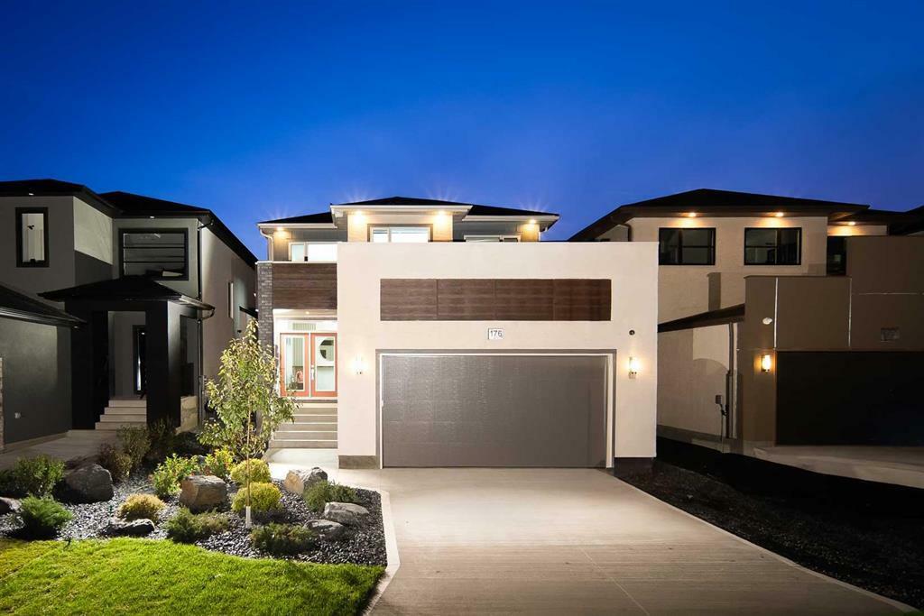 Property Photo: 176 Nuthatch Bay MB R2V 5E4