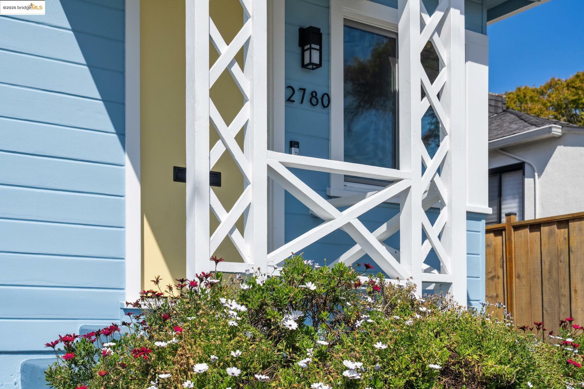 Property Photo: 2780 Mabel St CA 94702