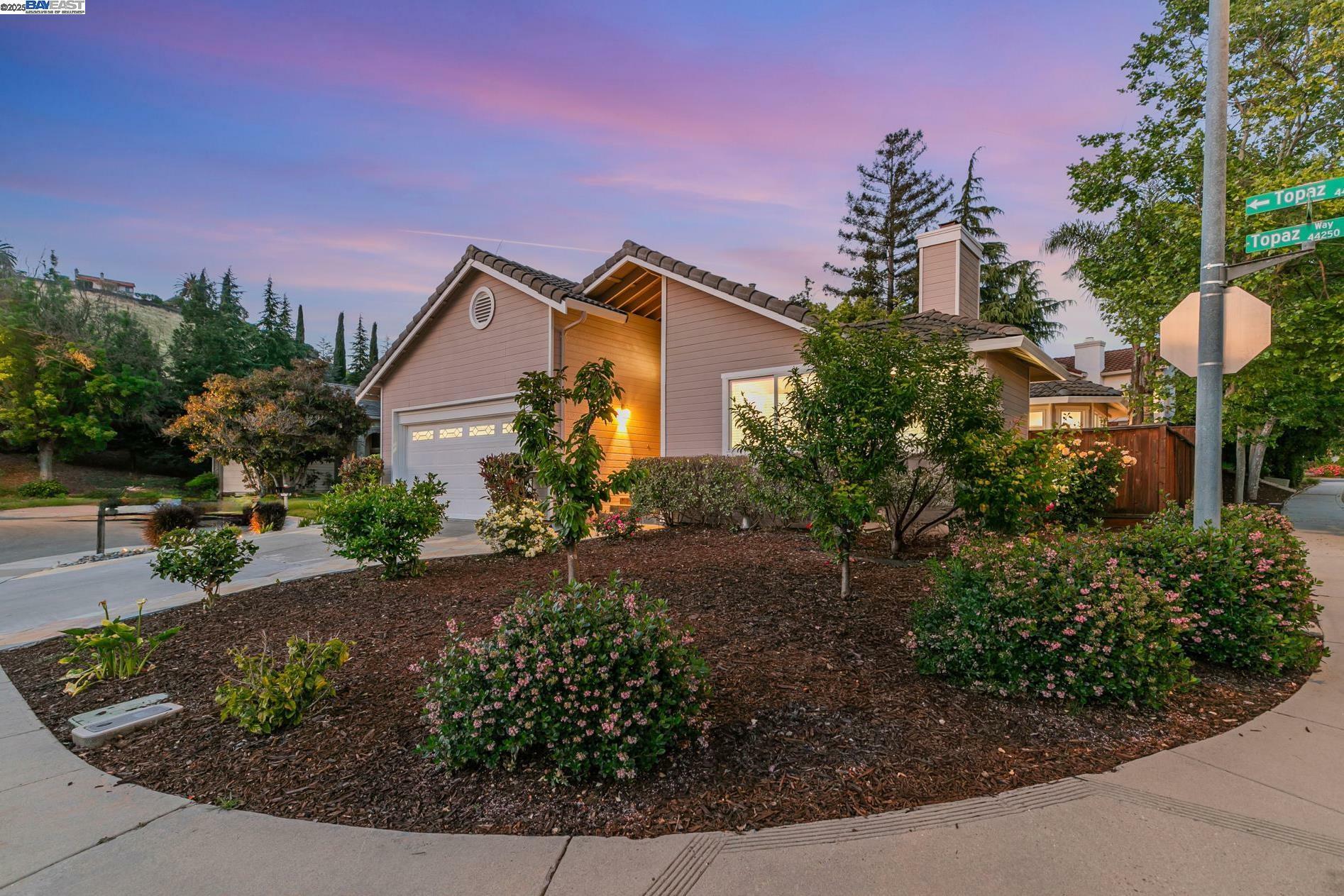 Property Photo: 44238 Topaz Ct CA 94539