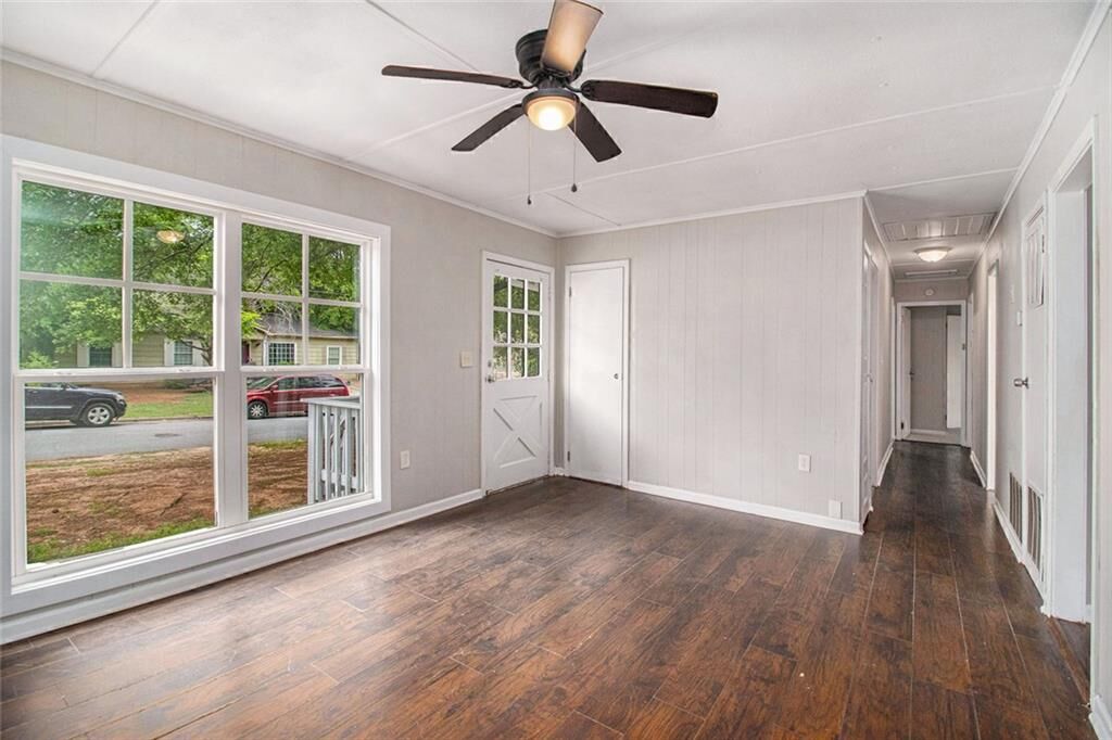 Property Photo: 5 Westgate Park Lane GA 30263