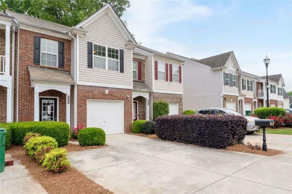 Property Photo: 2826 Snapfinger Manor GA 30035