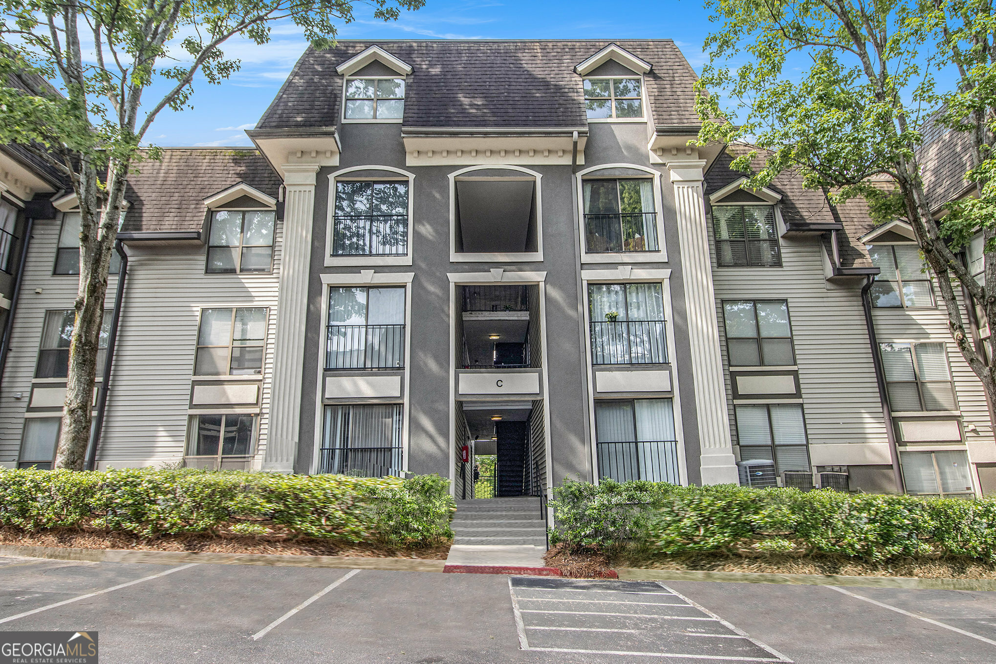 Property Photo: 2657 Lenox Road NE C38 GA 30324