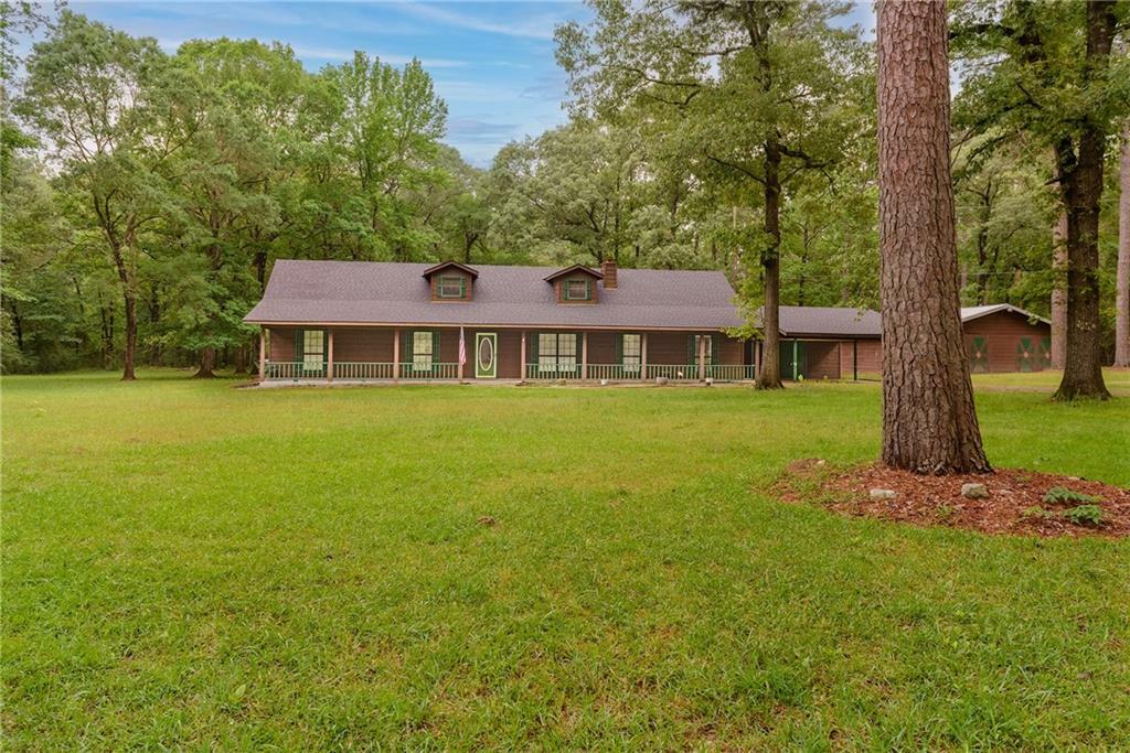 Property Photo: 312 Legacy Drive LA 71360