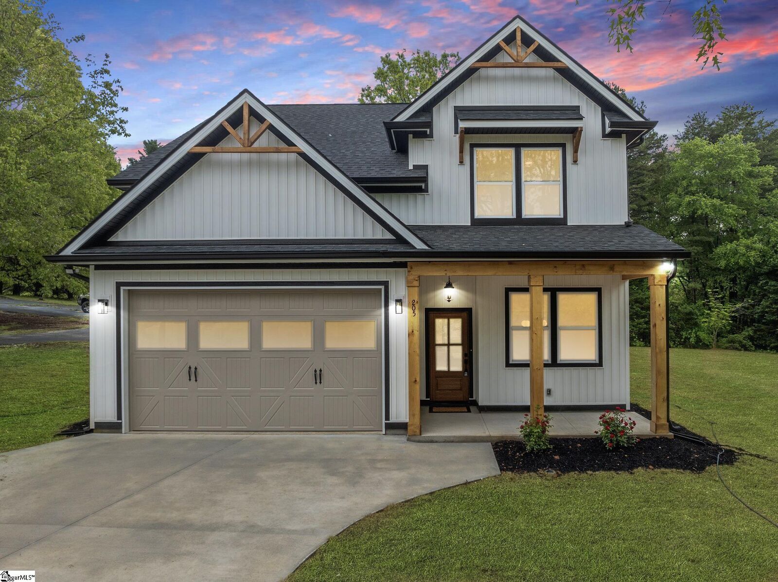 Property Photo:  205 Fisherman Lane  SC 29672 