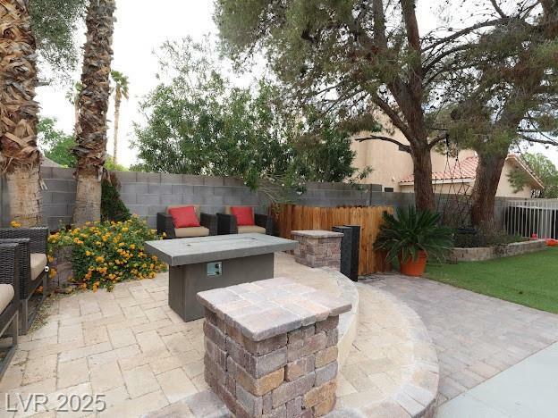 Property Photo: 1003 Hollowbluff Avenue NV 89031