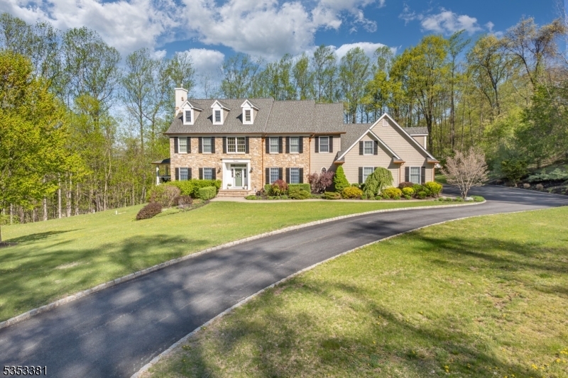 Property Photo: 14 Jenny Ln NJ 07461