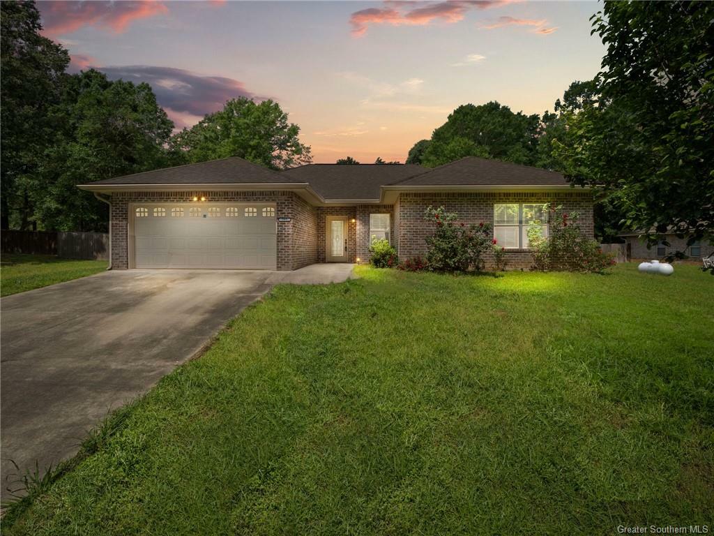 Property Photo:  595 Lewis Perkins Road  LA 71446 
