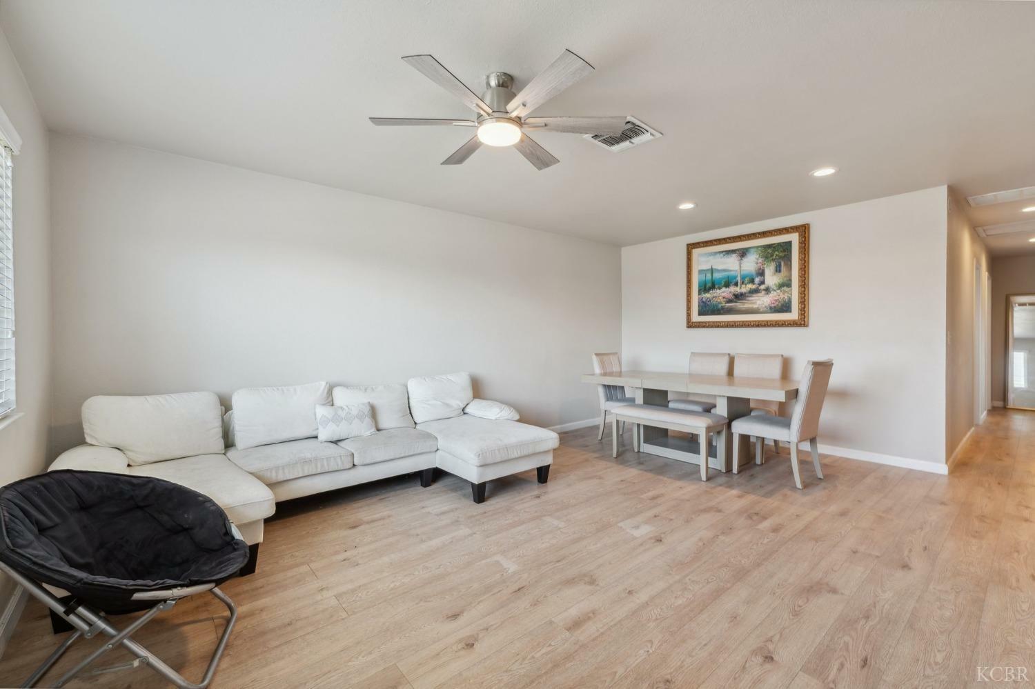 Property Photo: 8620 La Vaca Way CA 93230