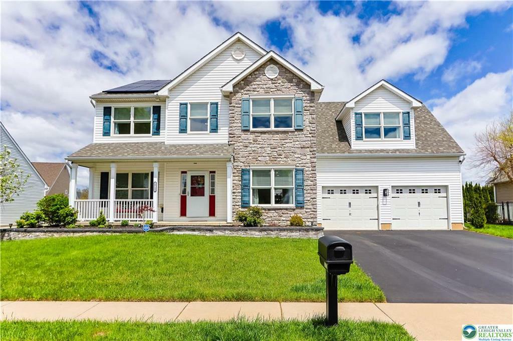 Property Photo: 2712 Monacacy Road PA 18064
