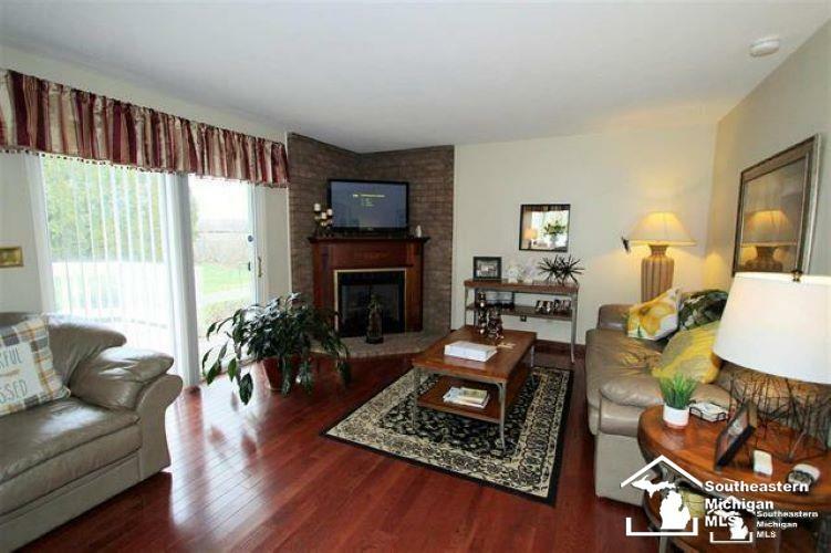 Property Photo: 1221 John L Drive MI 48162