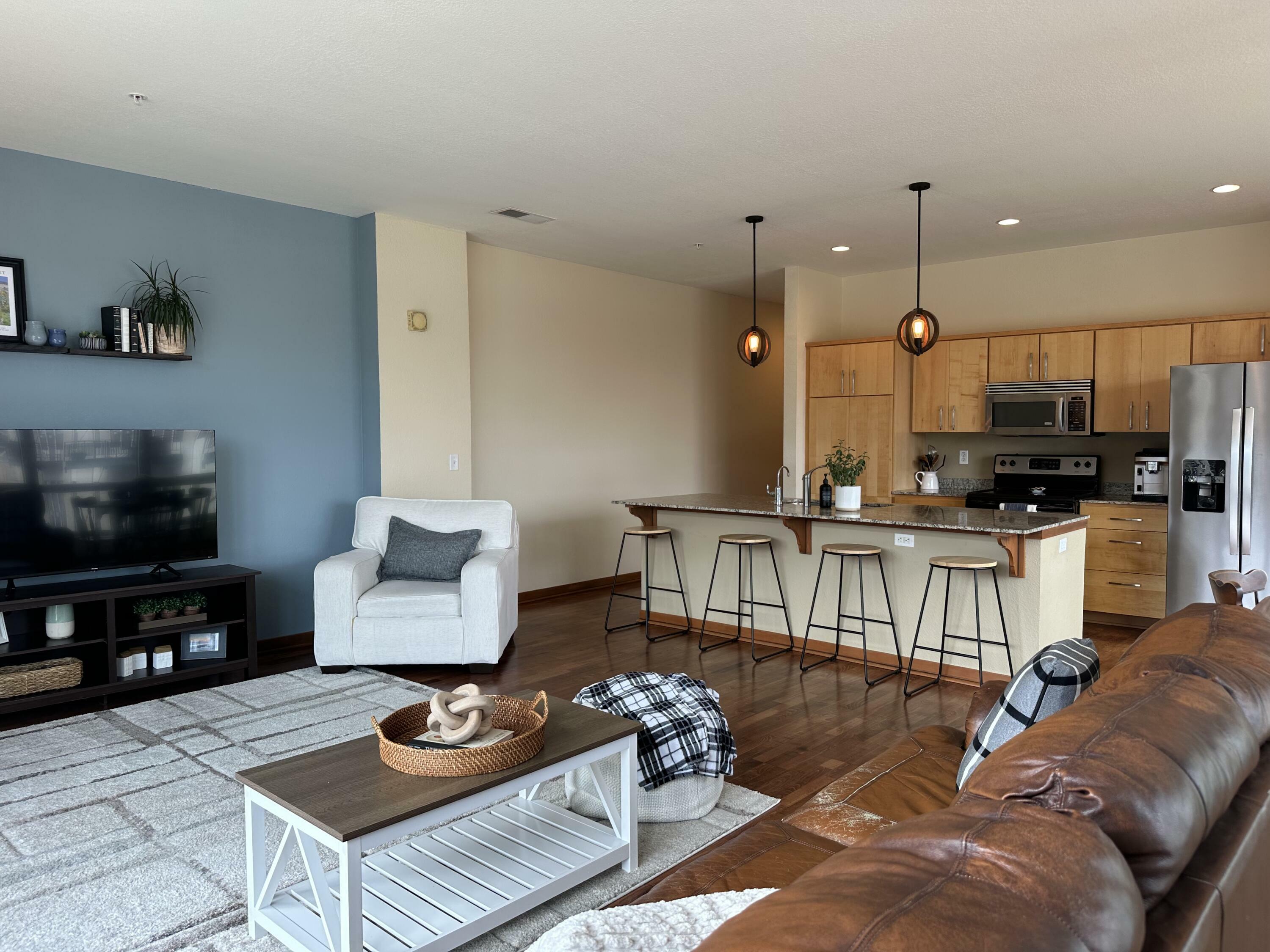 Property Photo: 601 E Ogden Ave 612 WI 53202