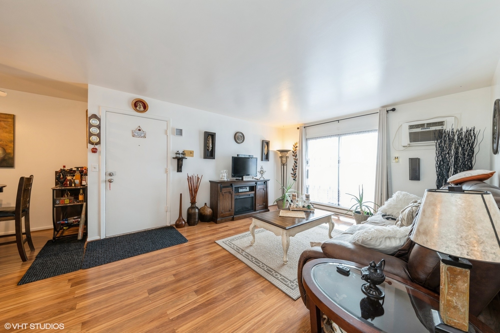 Property Photo: 162 N Waters Edge Drive 202 IL 60139