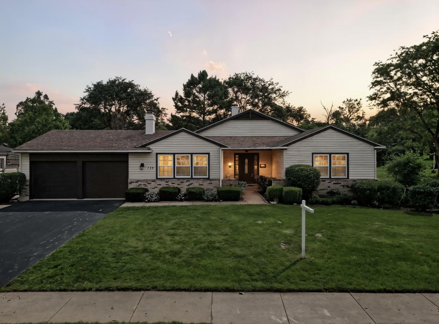 Property Photo:  954 W Peregrine Drive  IL 60067 