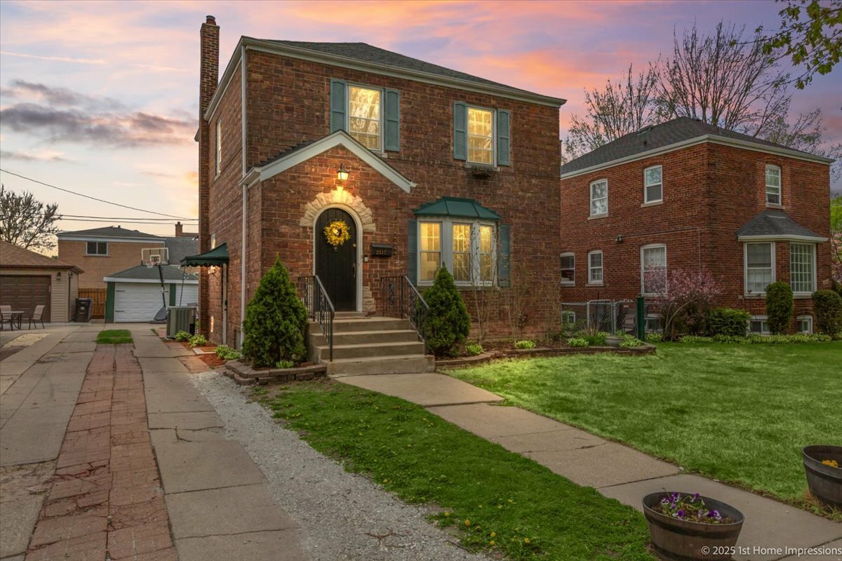Property Photo: 2517 W 114th Street IL 60655