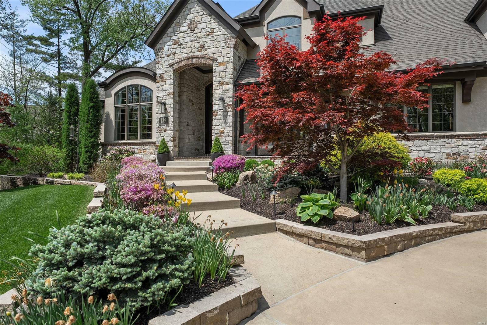 Property Photo: 139 Frontenac Forest MO 63131