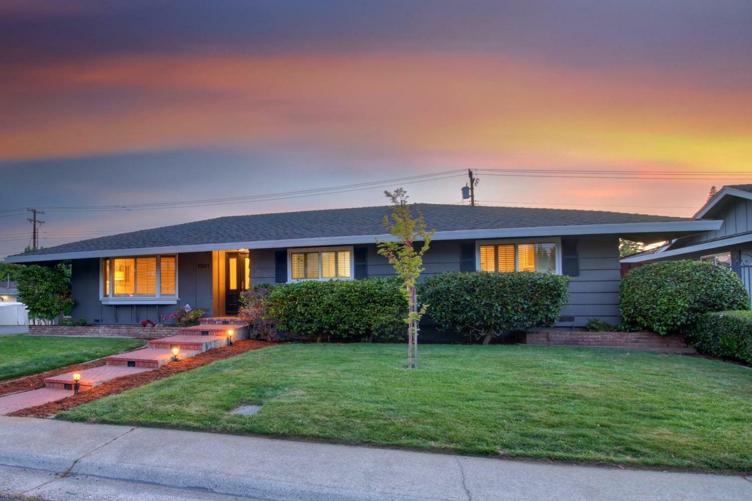 Property Photo: 1301 Gary Way CA 95608