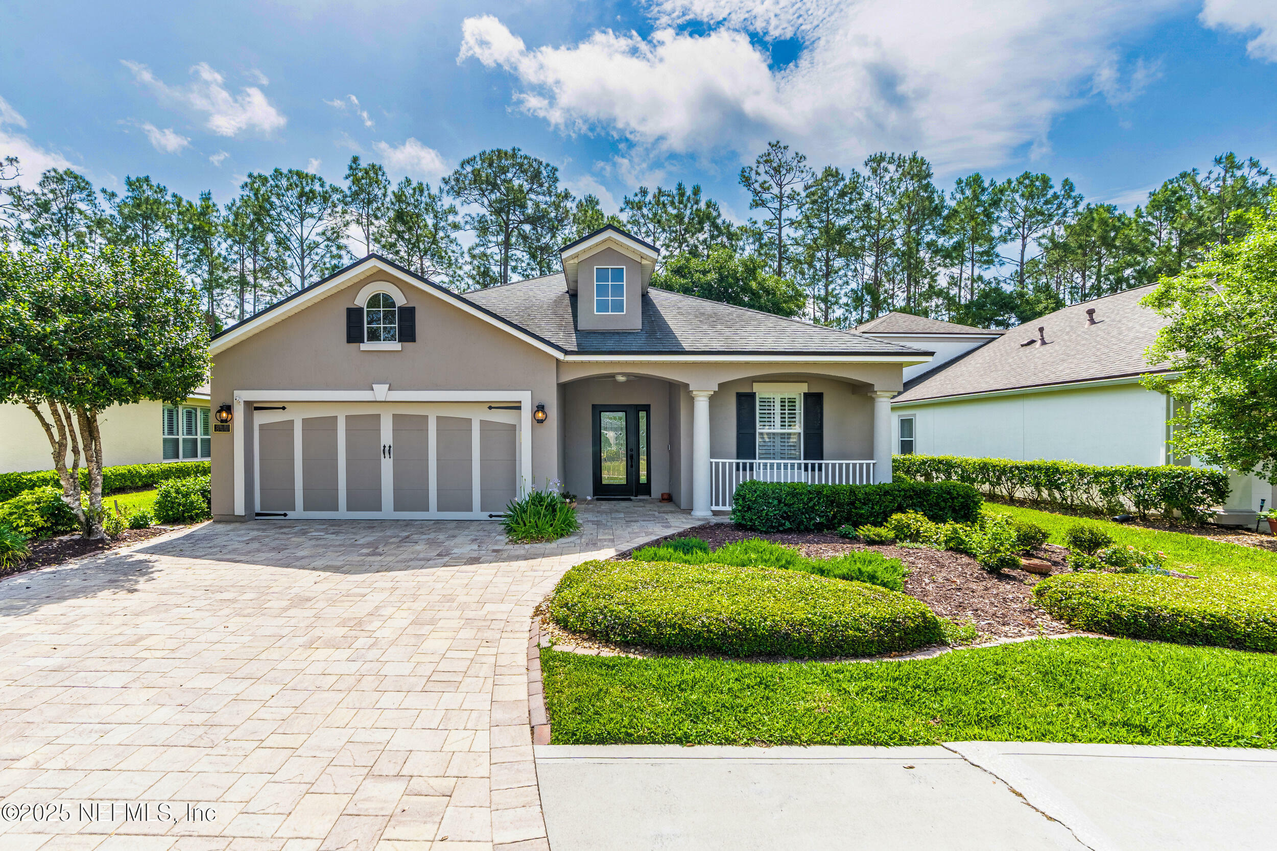 Property Photo: 844 Chanterelle Way FL 32259