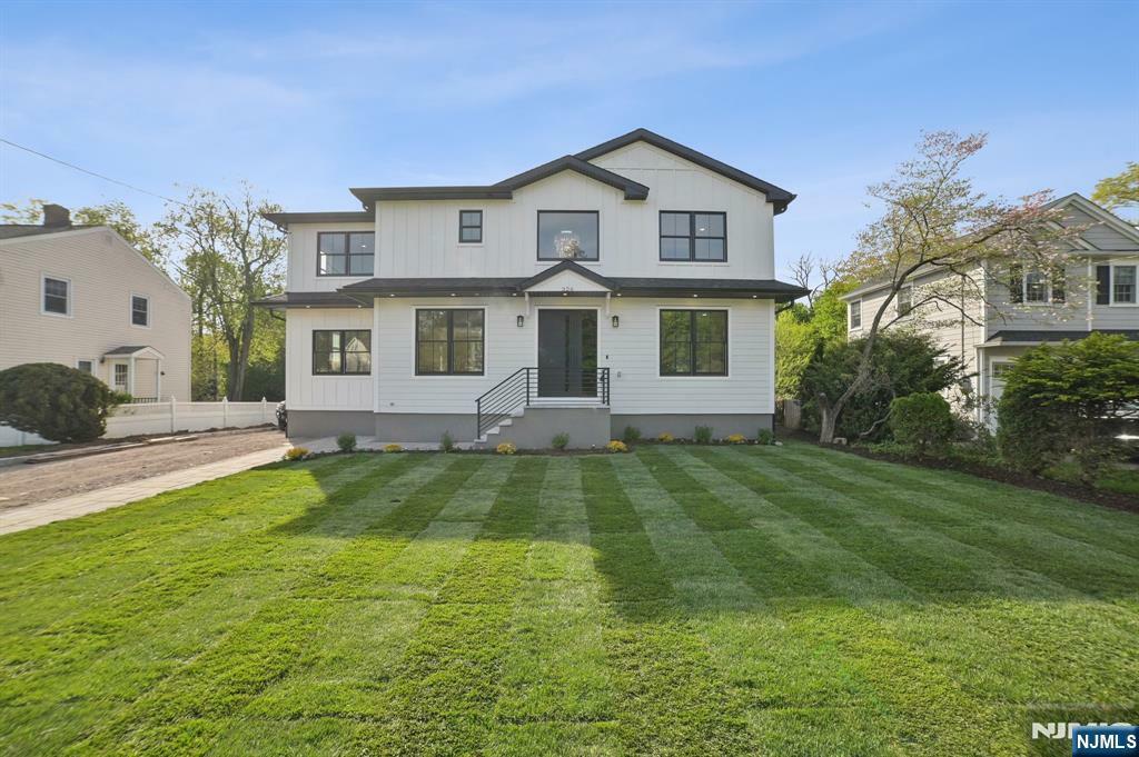 326 Northern Parkway  Ridgewood NJ 07450 photo