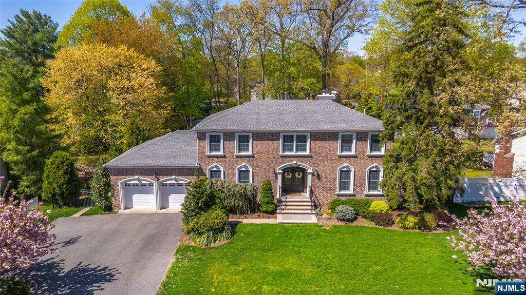 Property Photo:  11 Hubbardton Road  NJ 07470 