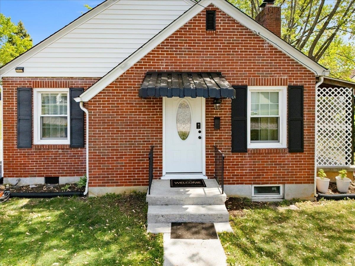 Property Photo: 30 James Street VA 24073
