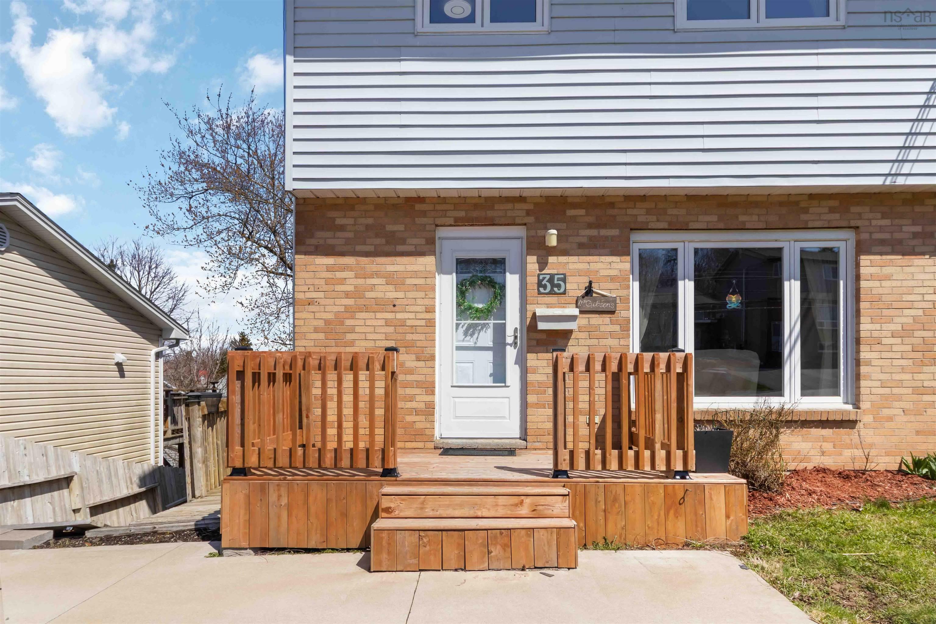 Property Photo: 35 Cranberry Crescent NS B2W 4Z8