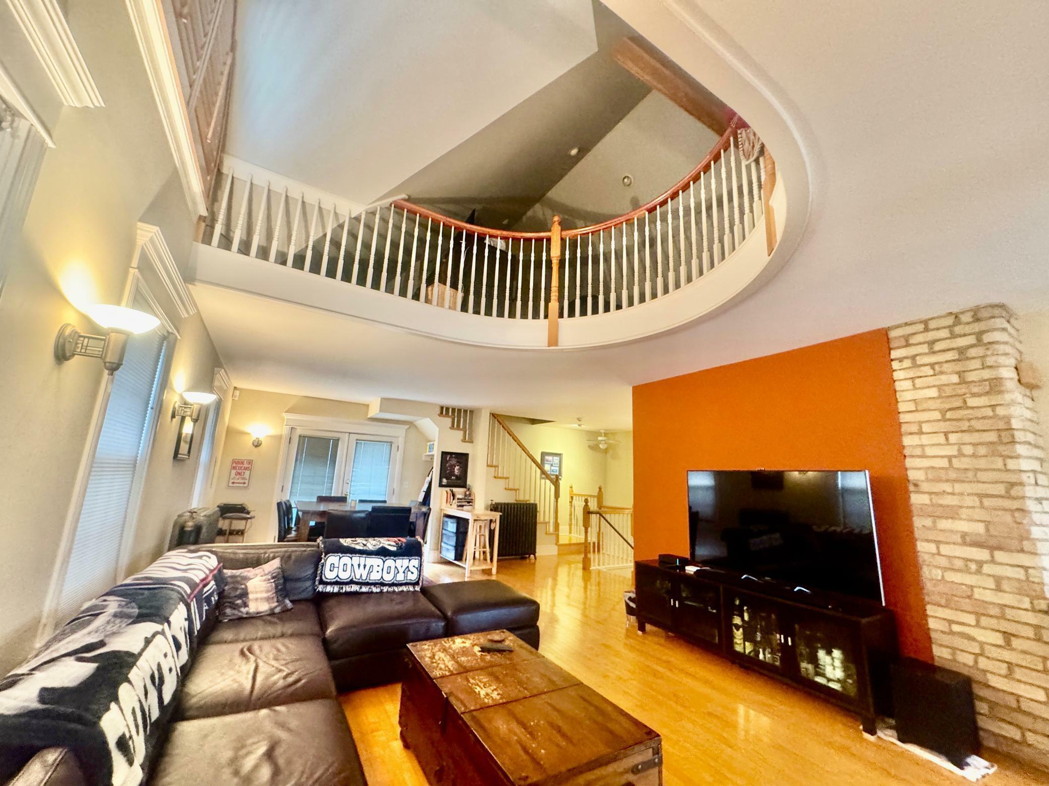 Property Photo: 3033 3rd Avenue S MN 55408