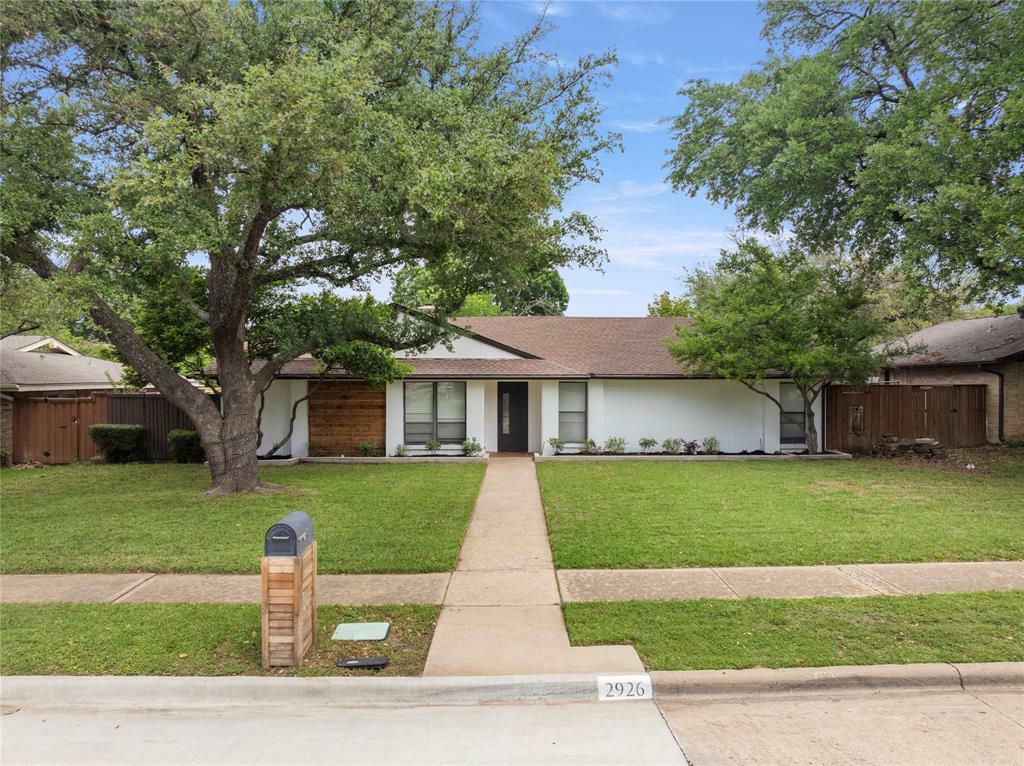 2926 Forest Hills Lane  Richardson TX 75080 photo