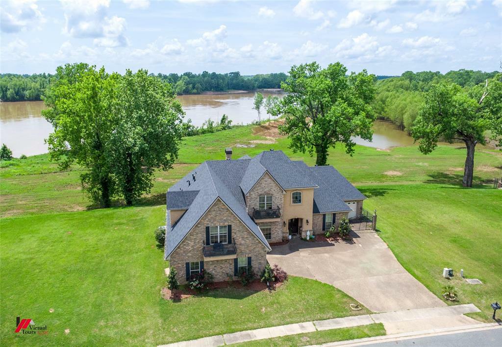 Property Photo: 504 Belle Rouge Circle LA 71111