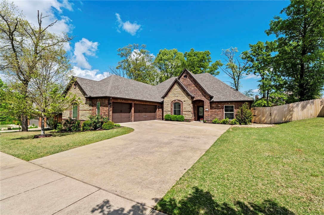 205 NW Tall Oaks Avenue  Bentonville AR 72712 photo