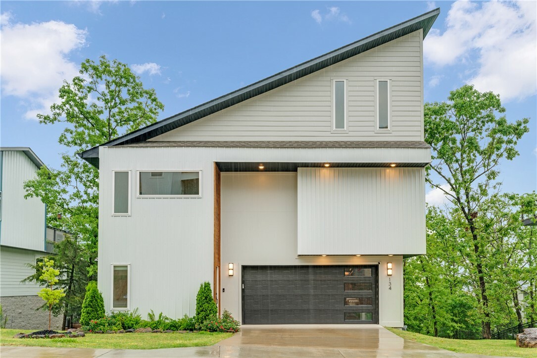 134 S Paddock Loop  Fayetteville AR 72701 photo